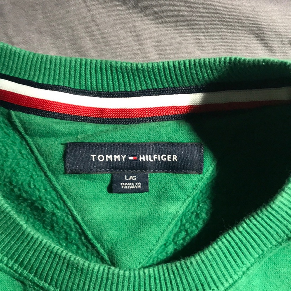 crew neck - Picture 3 of 4